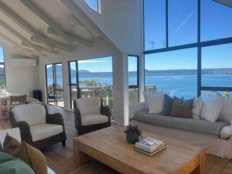 Villa Breathtaking Views Tauposee Exterior foto